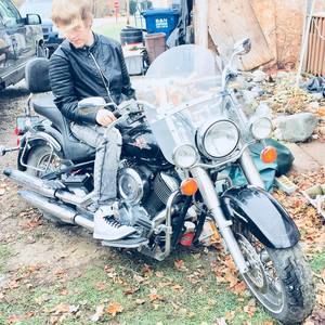 Meet your Posher, Devin